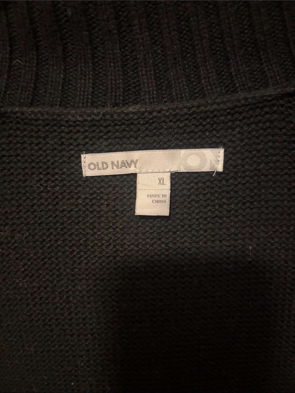 Old Navy Men’s Black Crewneck Knit Sweater